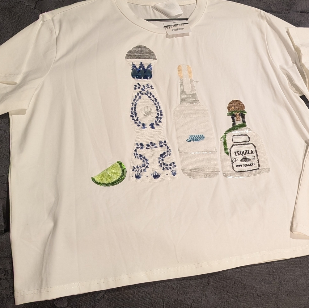Queen Of Sparkles 3 Tequila Floor Tee T-shirt sequin embellished white Sz M NWT